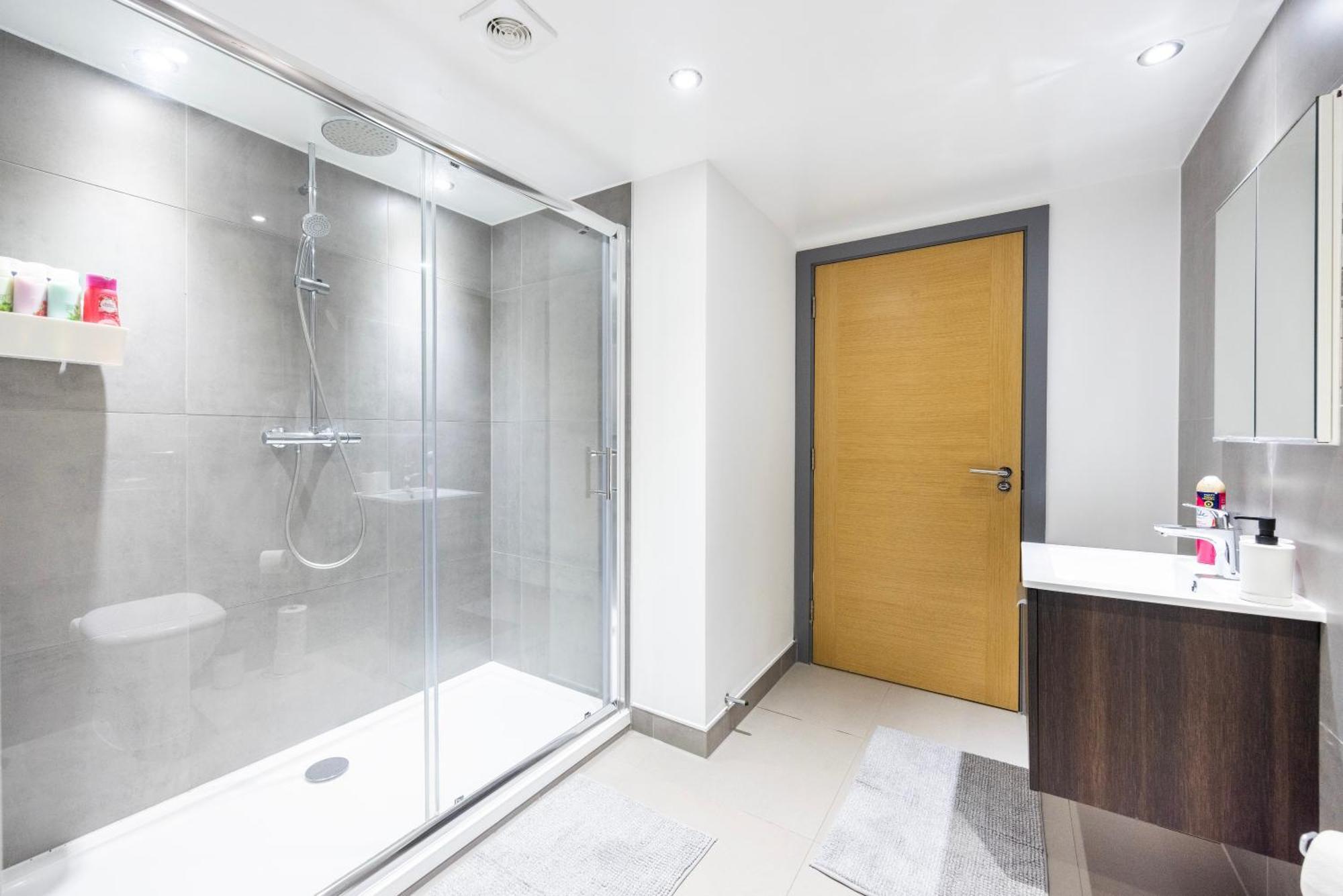 Apartamento 2 Bed 2 Bath Deluxe Flat In Kensington *