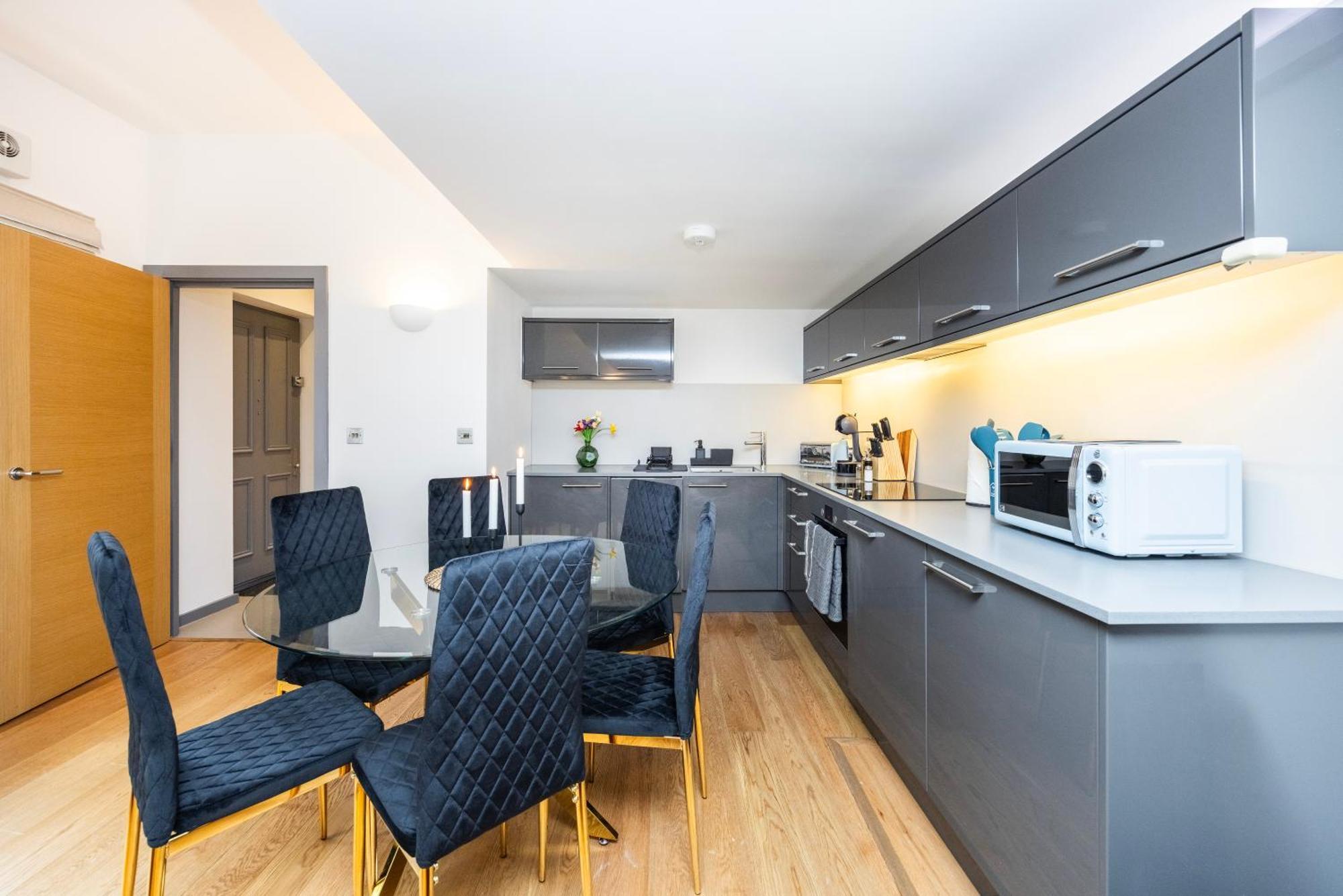 2 Bed 2 Bath Deluxe Flat In Kensington Apartamento Londres